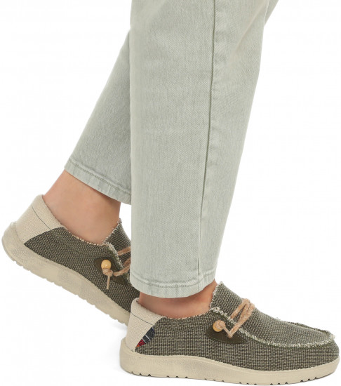 Лоферы женские