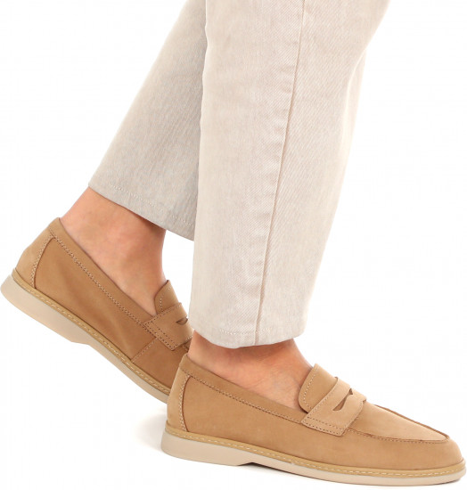 Лоферы женские