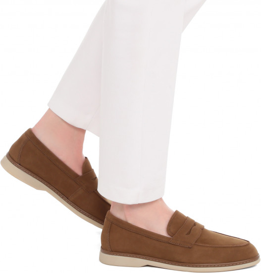 Лоферы женские