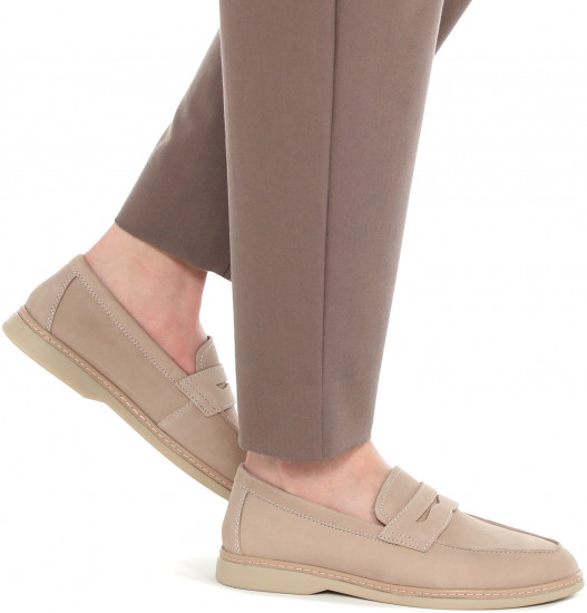 Лоферы женские