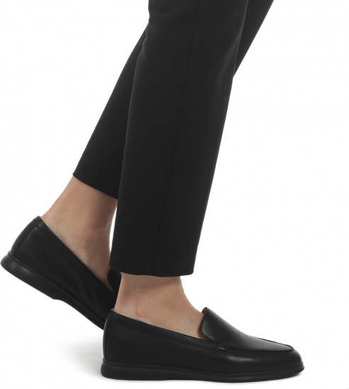 Лоферы женские