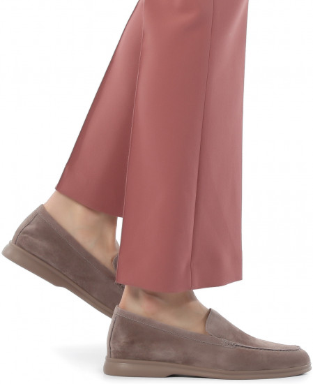 Лоферы женские