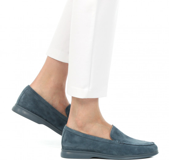 Лоферы женские