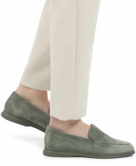 Лоферы женские