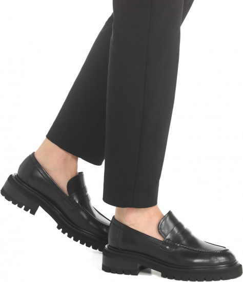 Лоферы женские