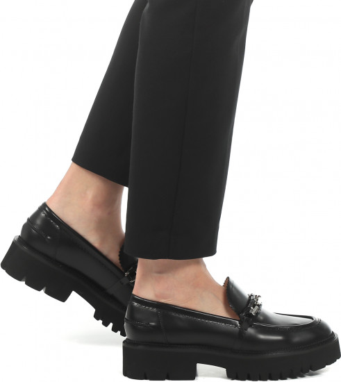 Лоферы женские