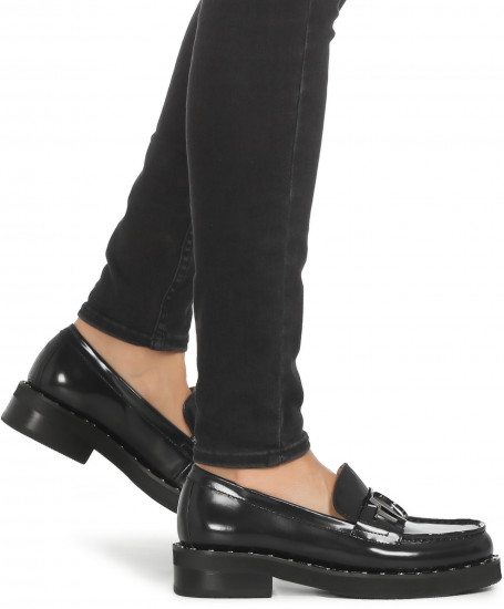 Лоферы женские