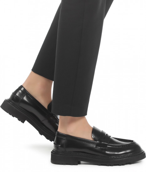 Лоферы женские