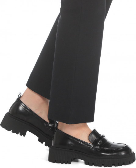 Лоферы женские