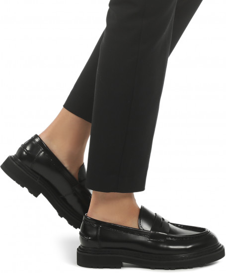 Лоферы женские