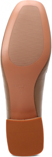 Лоферы женские