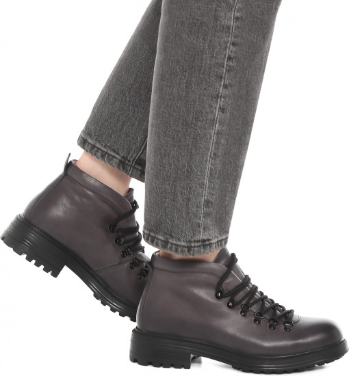 Ботинки женские