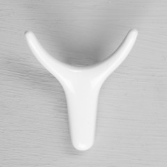 Крючок мебельный двухрожковый «Ox» - Фото 1