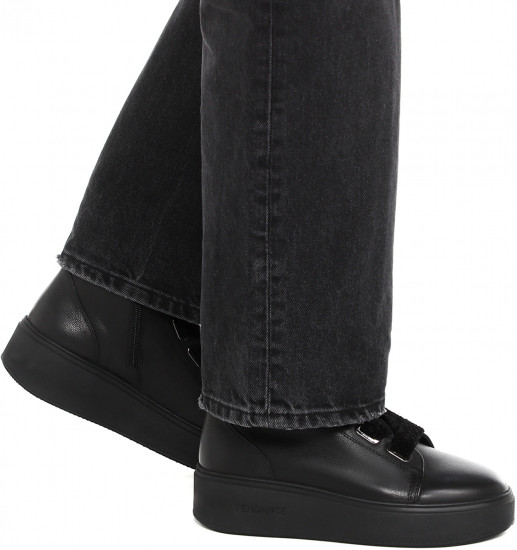 Ботинки женские