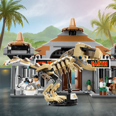 Конструктор Jurassic World 76961 Центр для посетителей: Т-рекс против Раптора. Visitor Center: T. rex & Raptor Attack - Фото 4