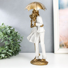 Статуэтка «Влюблённая пара под зонтом на ветру» - Фото 3