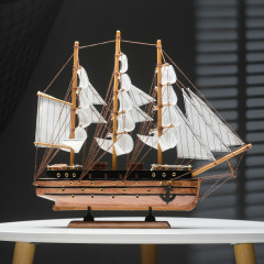 Корабль сувенирный «Искатель» - Фото 1