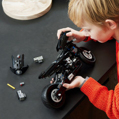 Конструктор Technic 42155 Бэтцикл. Batcycle™ - Фото 5