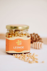 Мёд натуральный с добавлением кедрового ореха, сосновых шишек - Фото 1