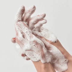 Гель-пенка для умывания с янтарной кислотой «Heartleaf Succinic Moisture Cleansing Foam» - Фото 1