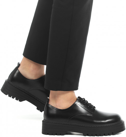 Дерби женские