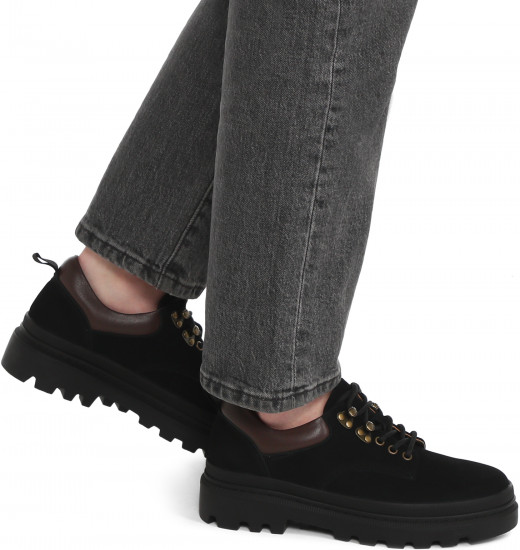 Дерби женские