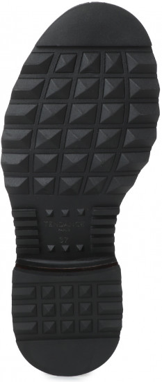 Дерби женские