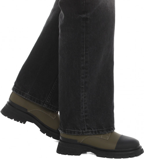 Дерби женские