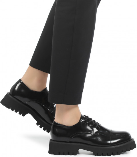 Дерби женские