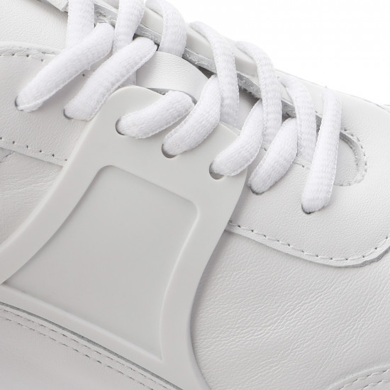 Кроссовки женские