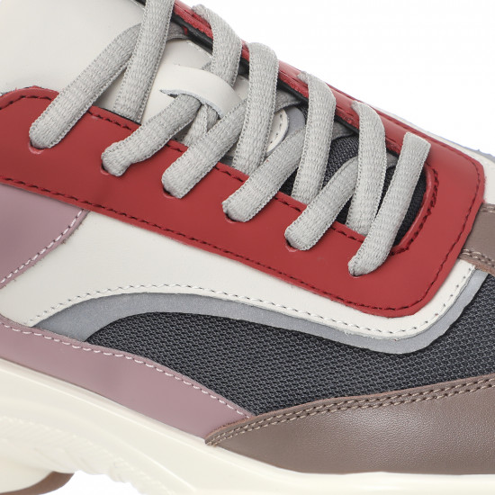 Кроссовки женские