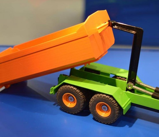 Трактор с крюковым прицепом-кузовом «Fendt», масштаб 1:50