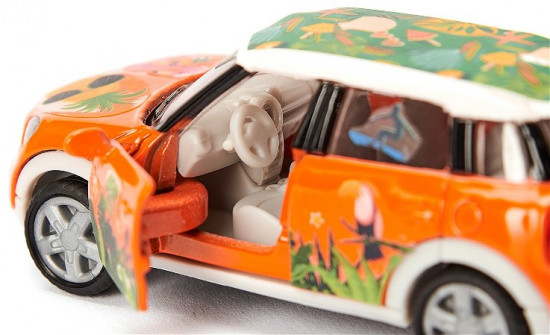 Машина «Mini-Countryman Summer»