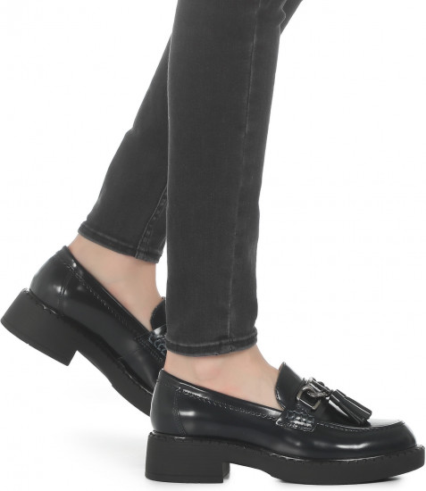 Лоферы женские