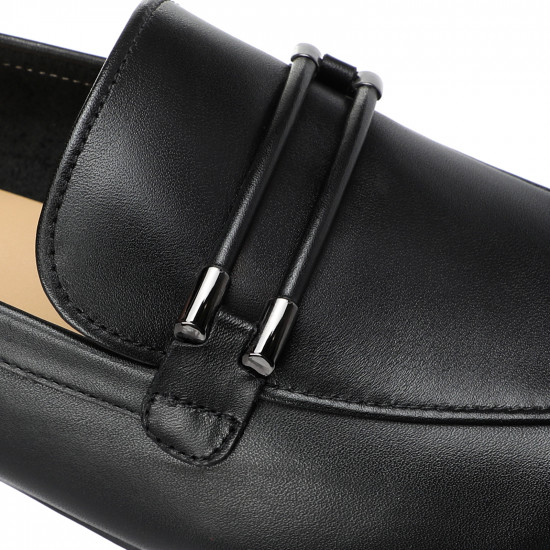 Лоферы женские