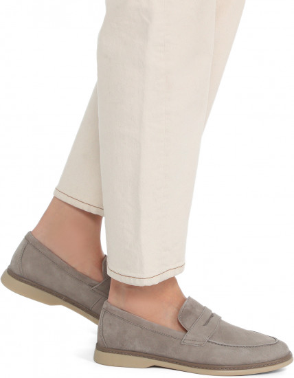 Лоферы женские