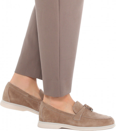 Лоферы женские