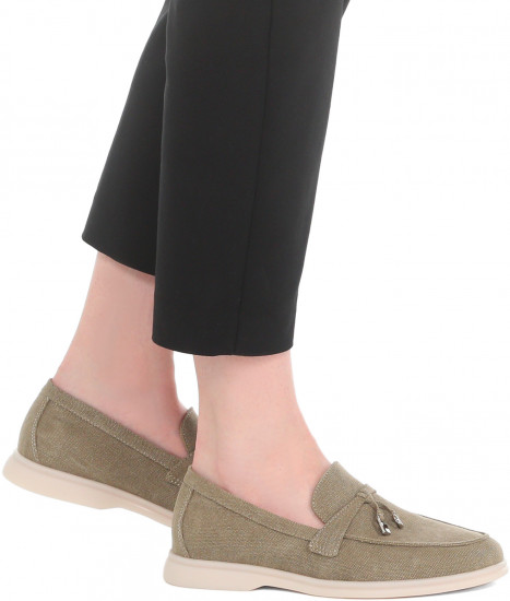 Лоферы женские