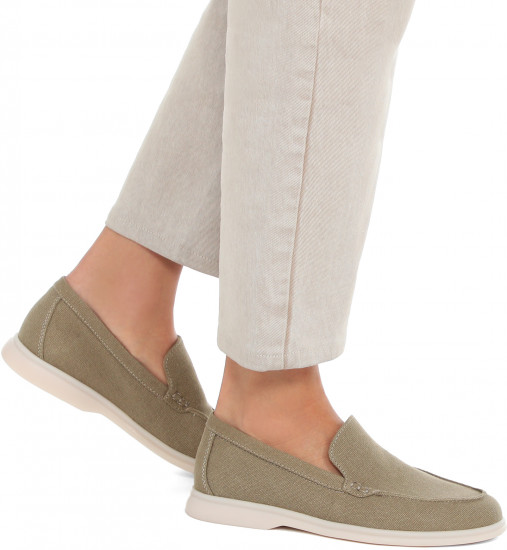 Лоферы женские