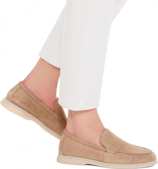 Лоферы женские