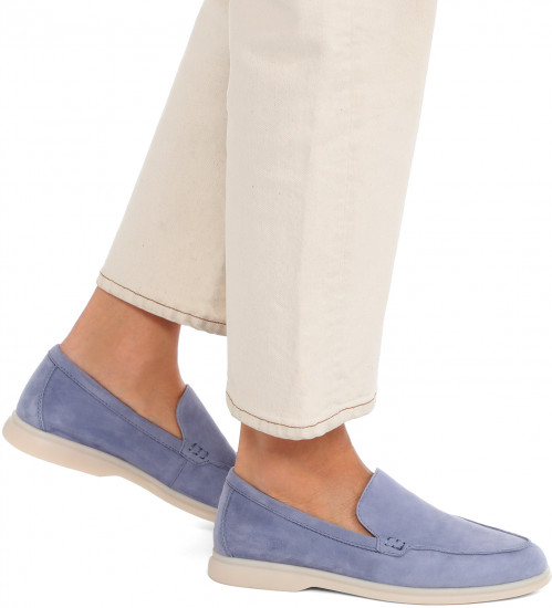 Лоферы женские