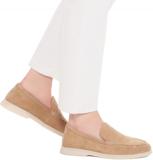 Лоферы женские