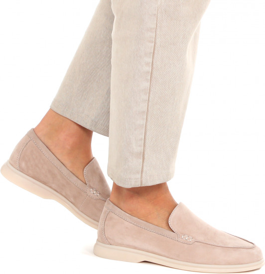 Лоферы женские