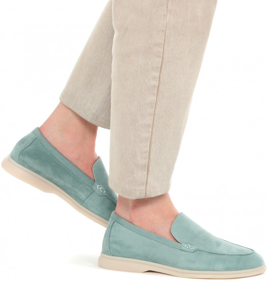 Лоферы женские