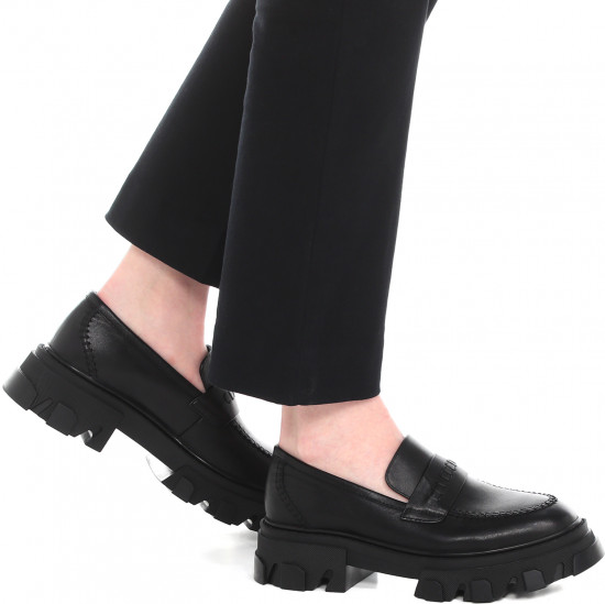 Лоферы женские