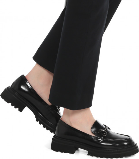 Лоферы женские