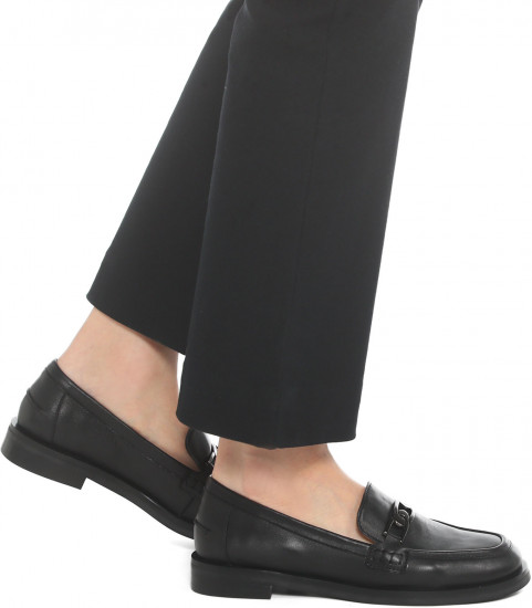 Лоферы женские