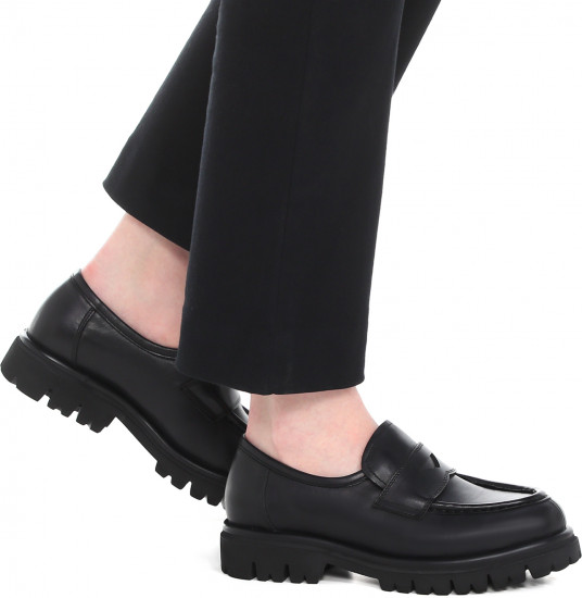 Лоферы женские