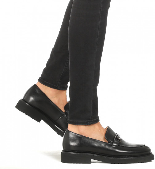 Лоферы женские