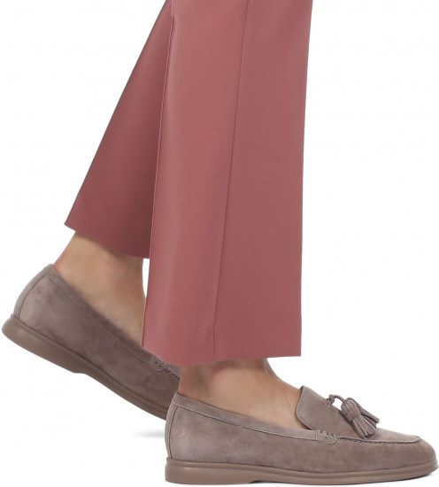 Лоферы женские